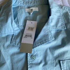 Men’s XXL short sleeved button up shirt